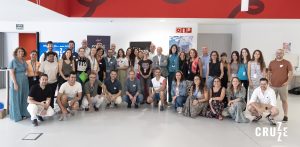Foto grupal de CRUZZE 2025 de las incubadoras-aceleradoras, los emprendedores y el Consejero de Economía, Transformación Digital y Transparencia, Carlos Gimeno